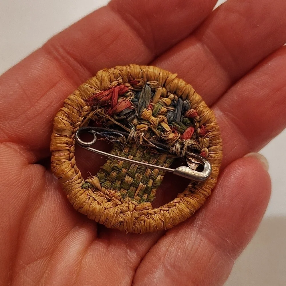 Woven growing tree brooch multicolor
